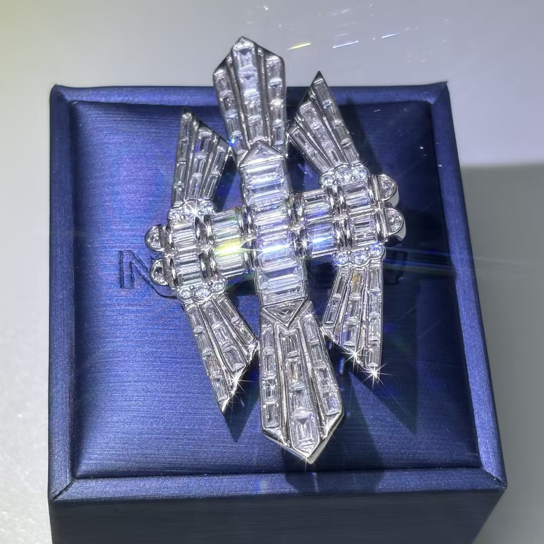 12Ctw Baguette Half-Moon Cut Gemstone Art Brooch