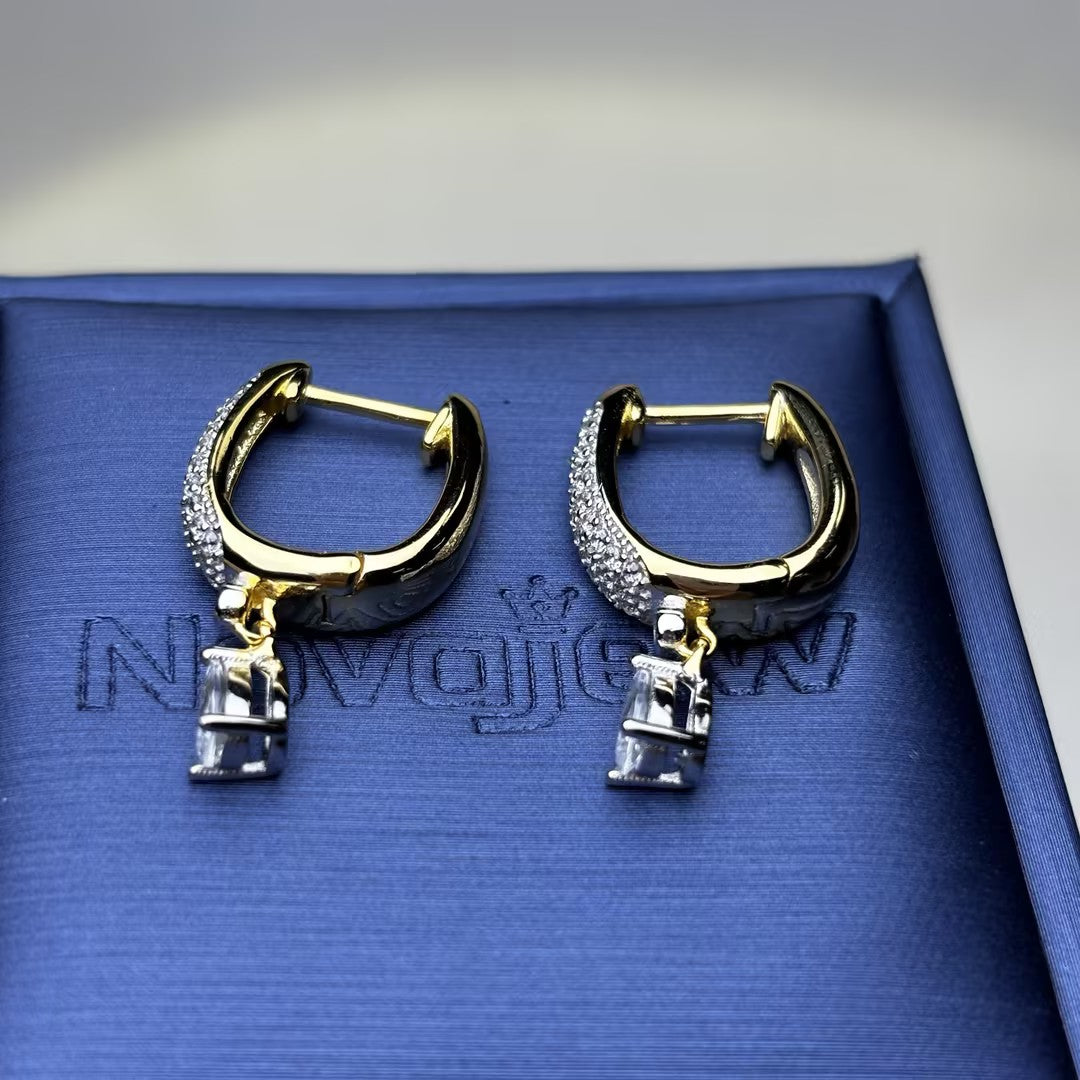 1.4Ctw teardrop-shaped gemstone pendant earrings