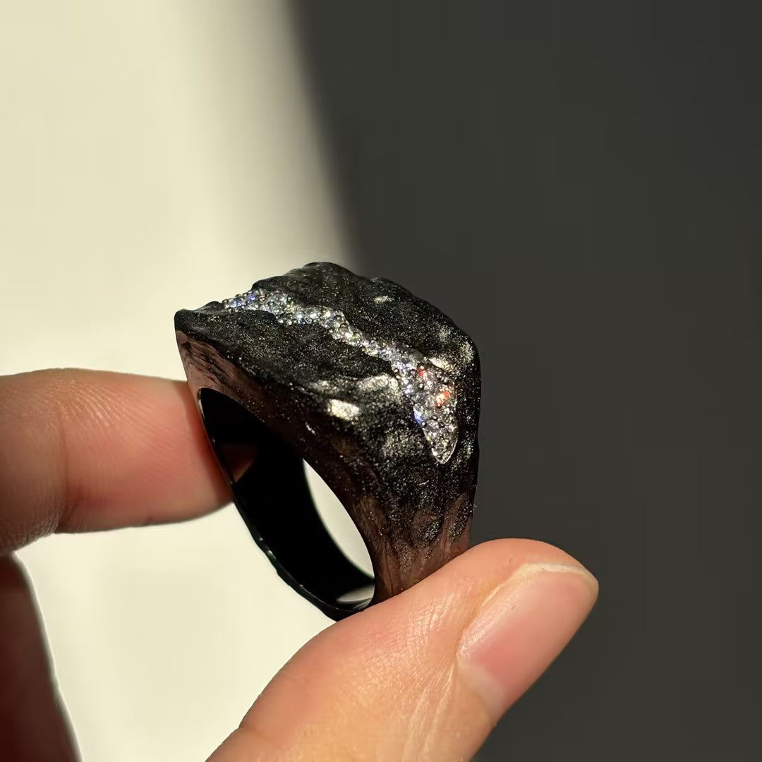 1.0Ctw Matte Black Gold Broken Gemstone Ring