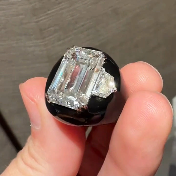 8Ctw Luxury Emerald-Cut Gemstone Ring