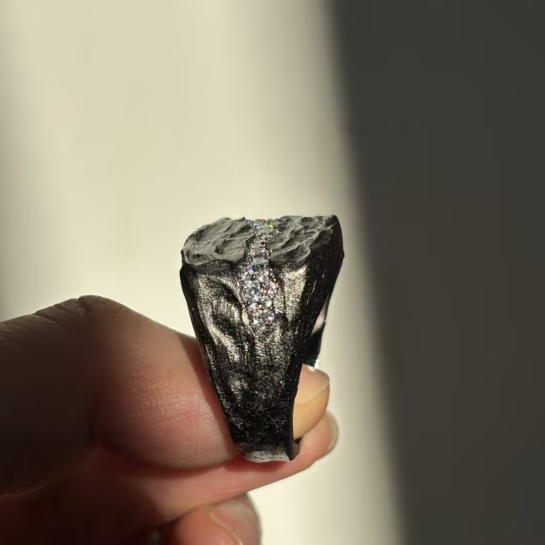 1.0Ctw Matte Black Gold Broken Gemstone Ring