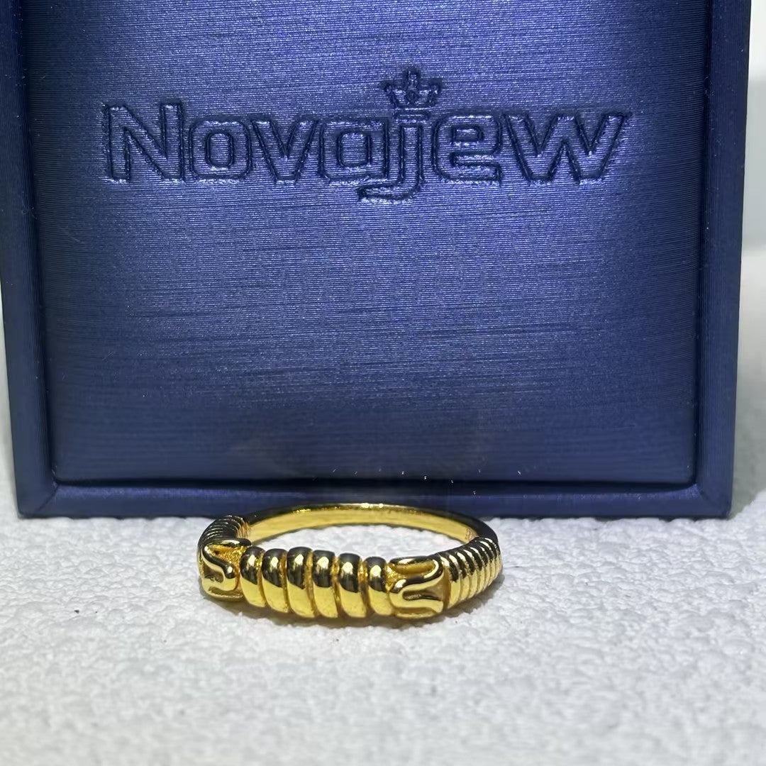 Vintage gold wire wrapped ring