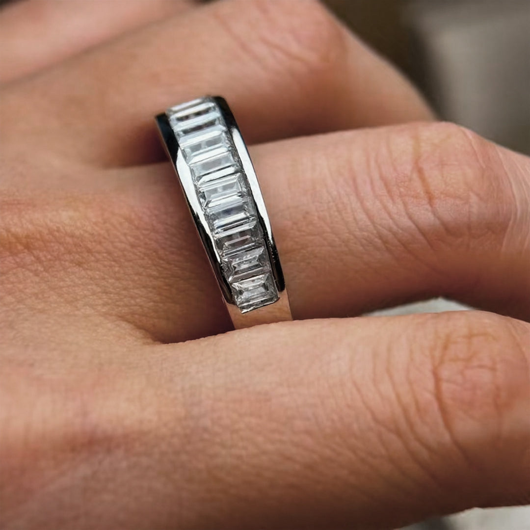 2.5Ctw Multifaceted Rectangular Gemstone Band