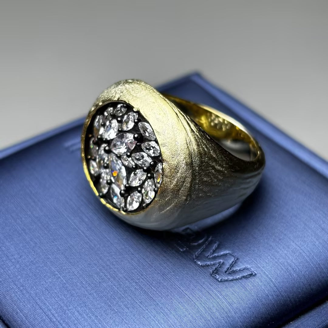 2.82Ctw marquise-cut recessed gemstone ring