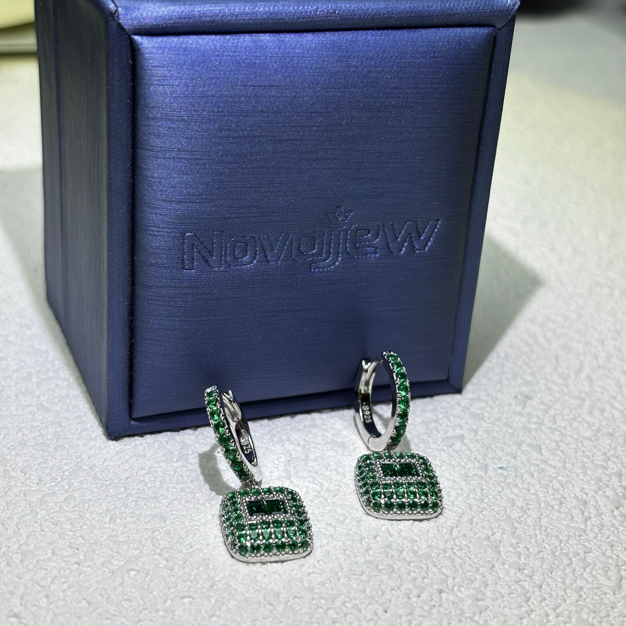 Vintage Emerald Charming Rings and Earrings