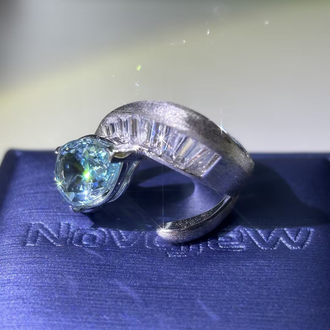 4Ctw Pear-shaped and rectangular gemstone rings