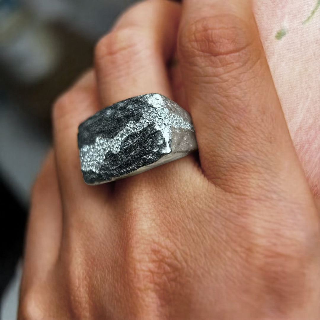 【In Stock】1.5 Ctw Gemstone Matte Finish Diamond Breaker Slab Style Men's Ring Band