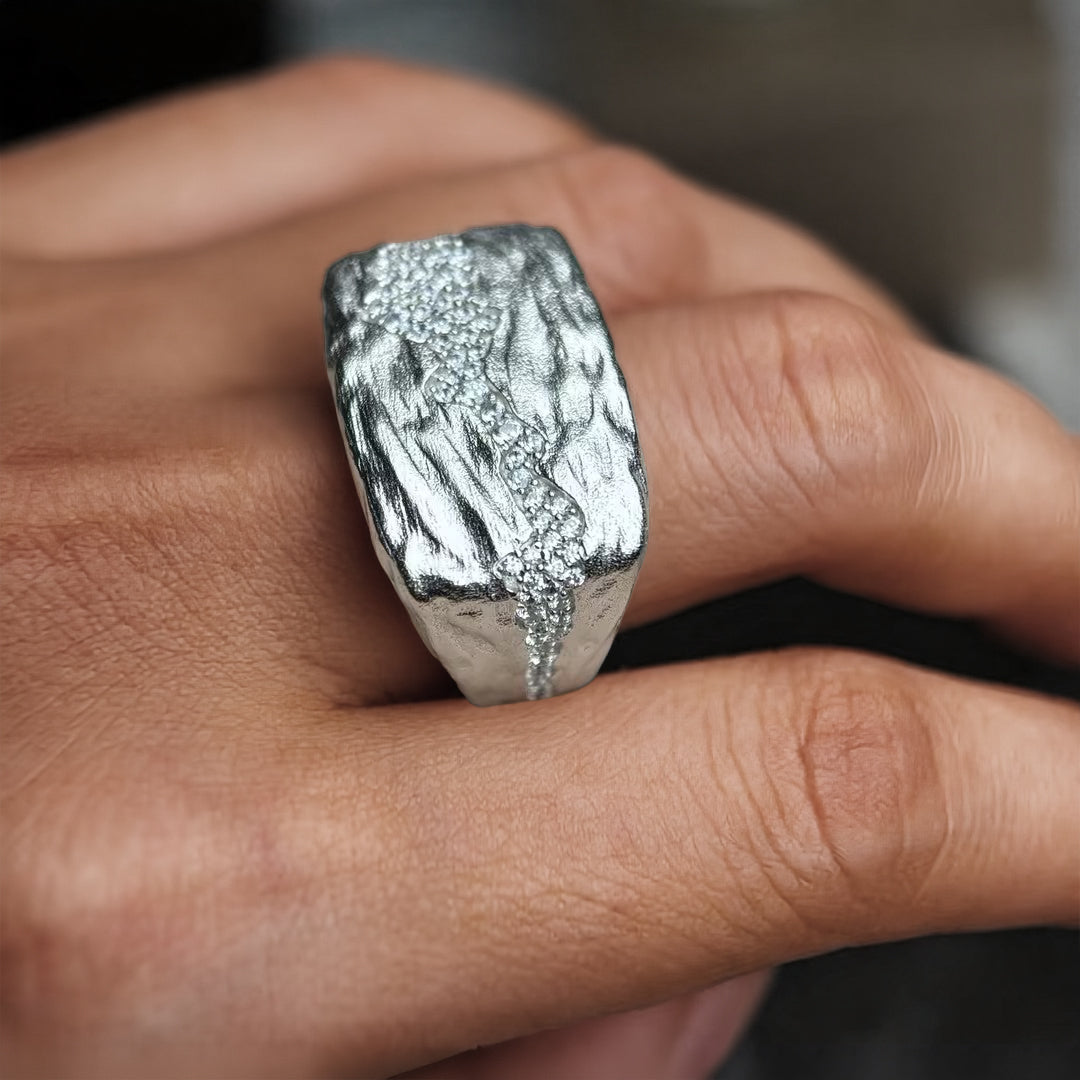 【In Stock】1.5 Ctw Gemstone Matte Finish Diamond Breaker Slab Style Men's Ring Band