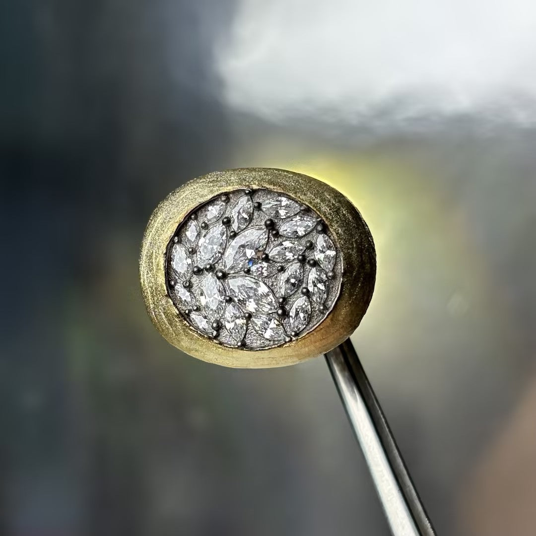 2.82Ctw marquise-cut recessed gemstone ring