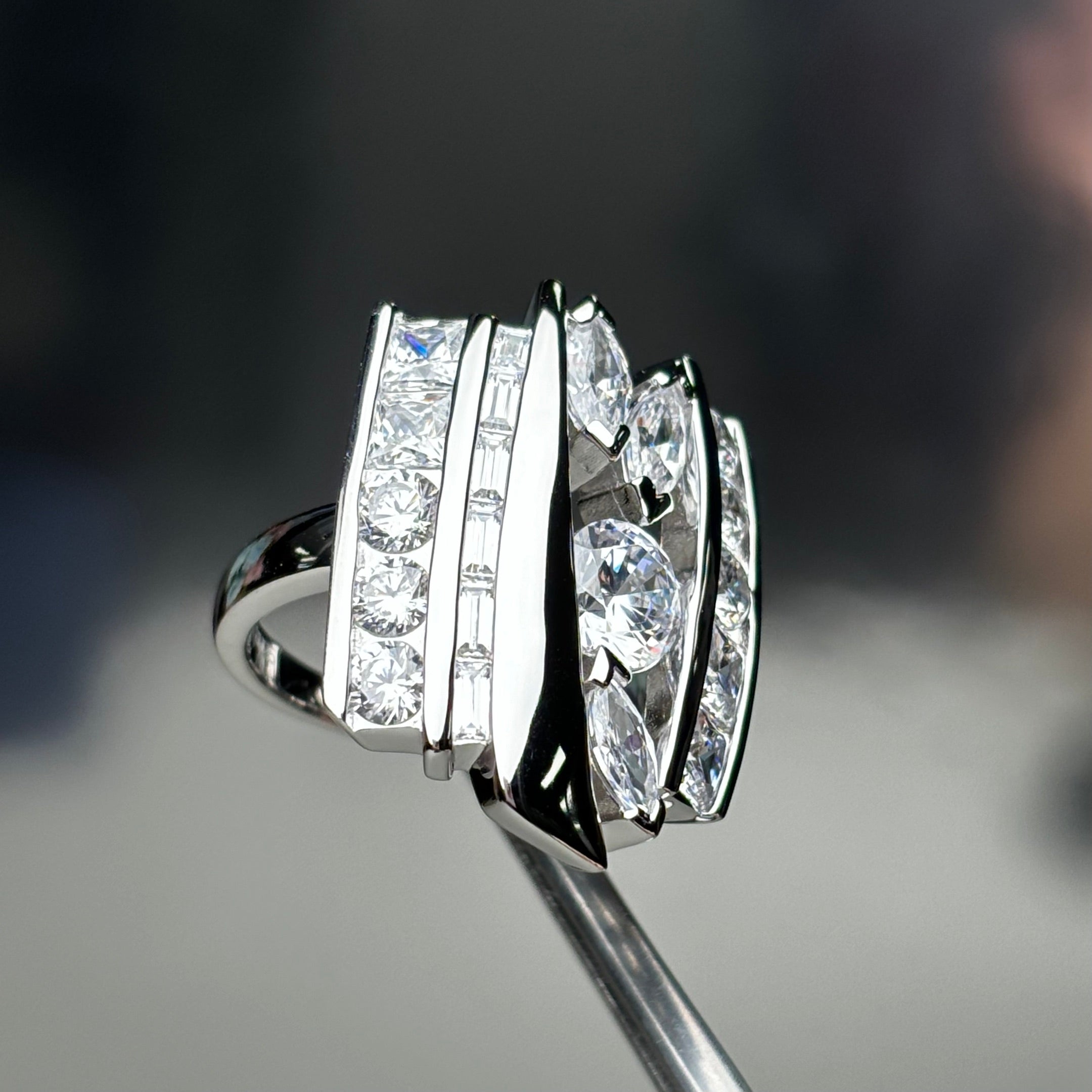 2.25Ctw Multi-cut Gemstone Art Ring