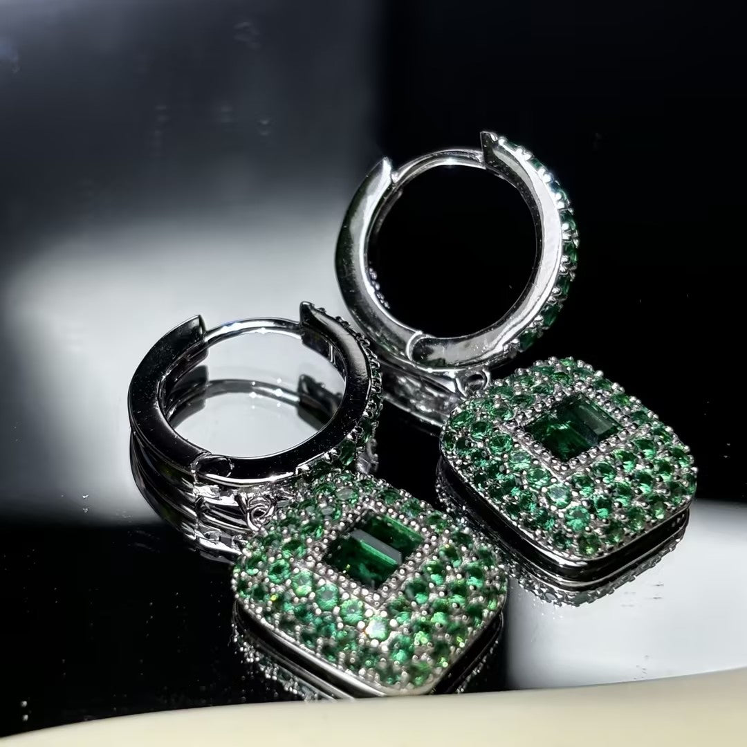 Vintage Emerald Charming Rings and Earrings