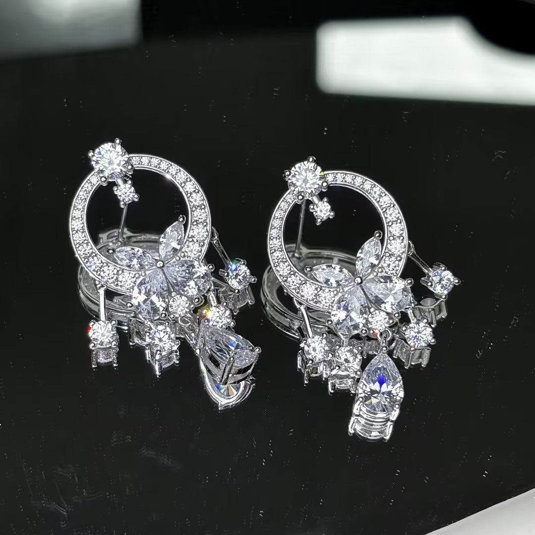 4.67Ctw Pear-shaped round gemstone bow tassel earrings