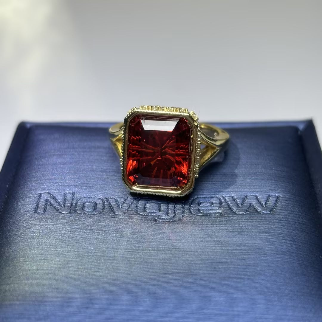 15Ct square garnet beaded edge ring