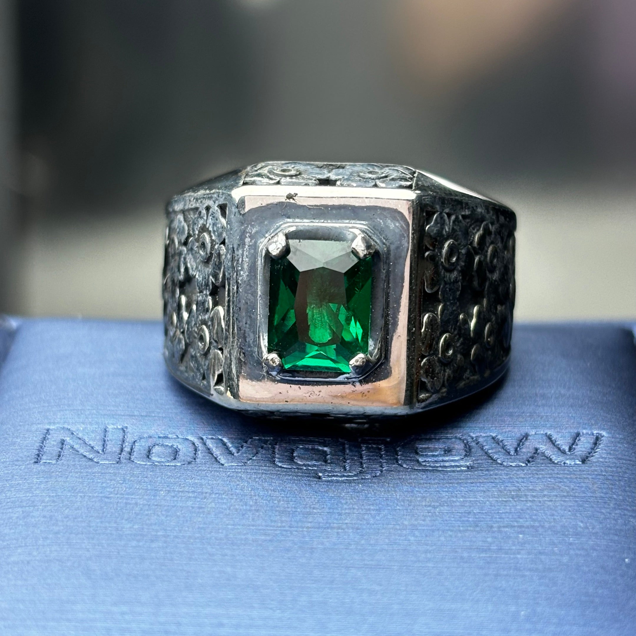 3.0Ct Vintage Carved Flower Emerald Ring