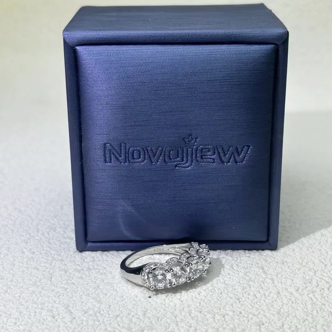 2.5Ctw Classic Round 5-Stone Charm Ring