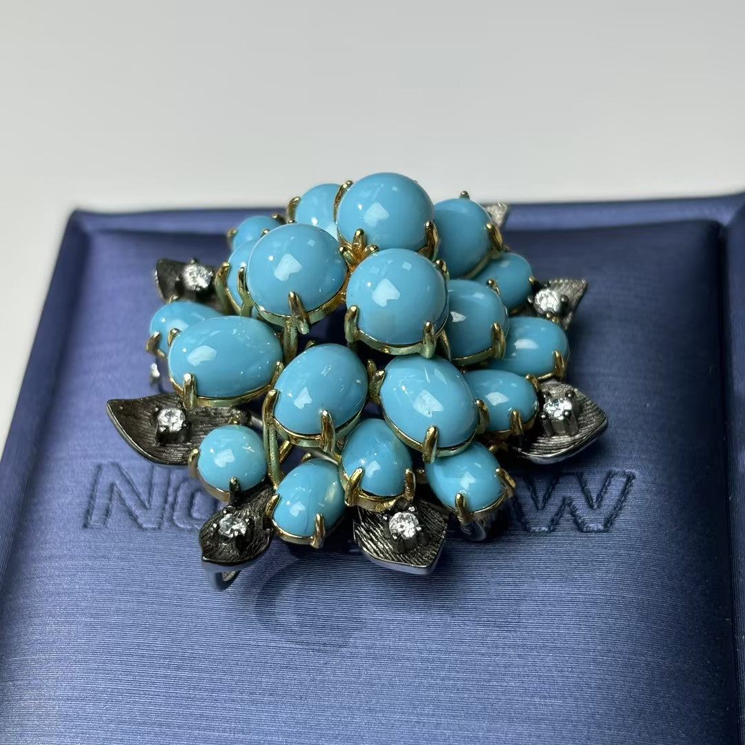 Turquoise flower pendant necklace and brooch