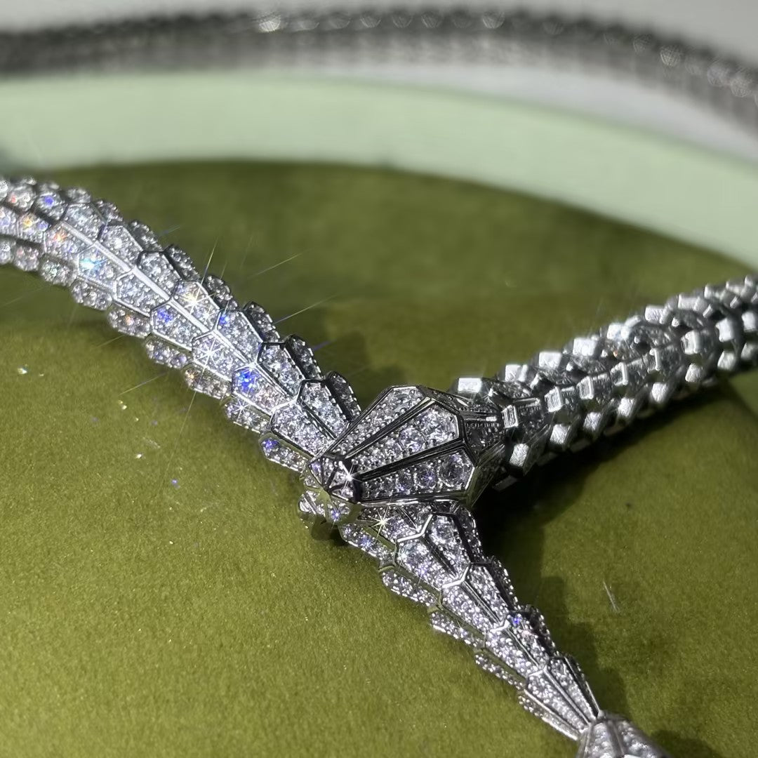 Waterdrop Blue Gem Serpent Pendant Necklace
