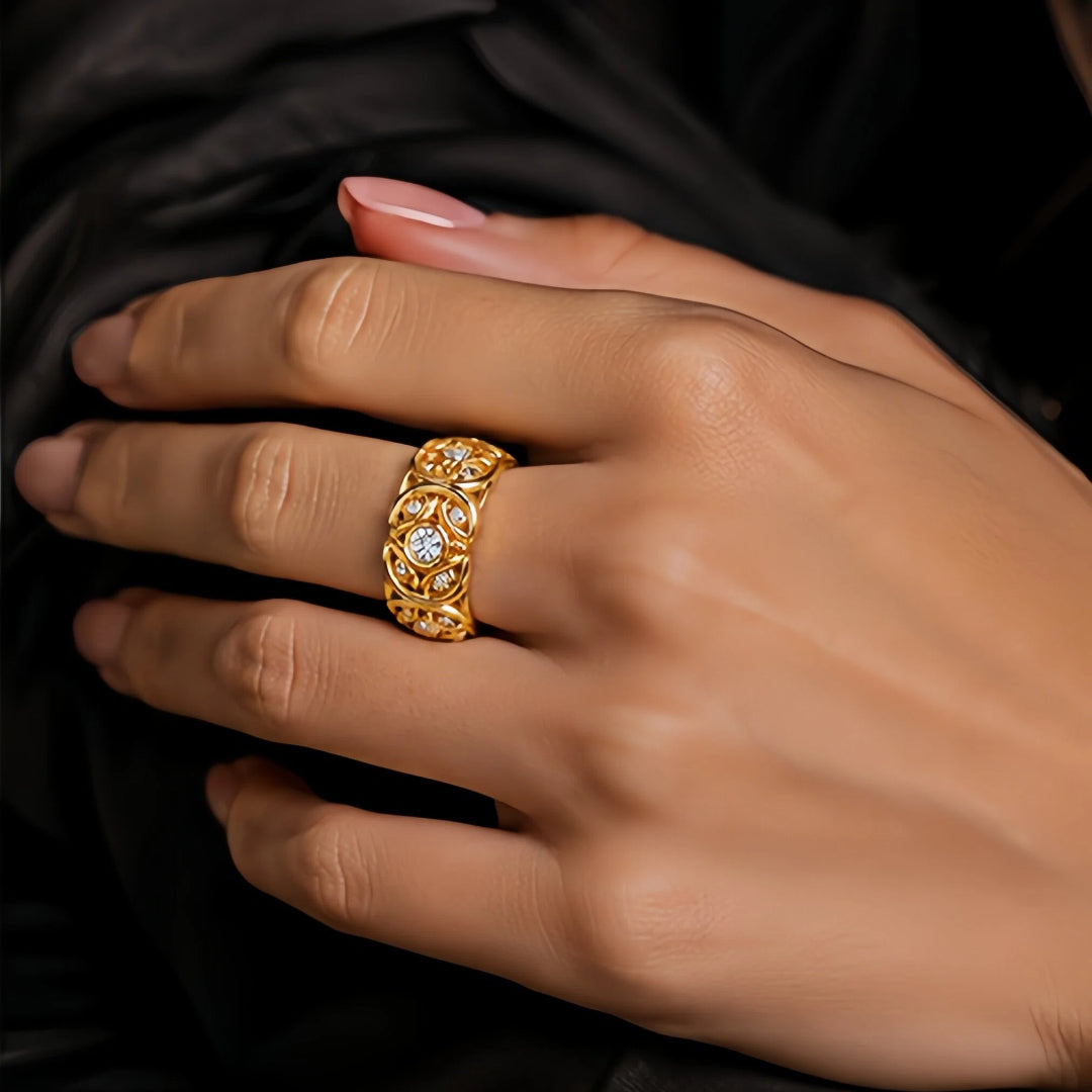 1.5CTW Exquisite high-polish vintage Cubic zirconia ring