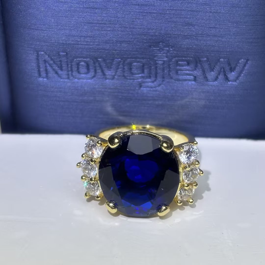 5.3Ctw Exquisite oval blue gemstone ring