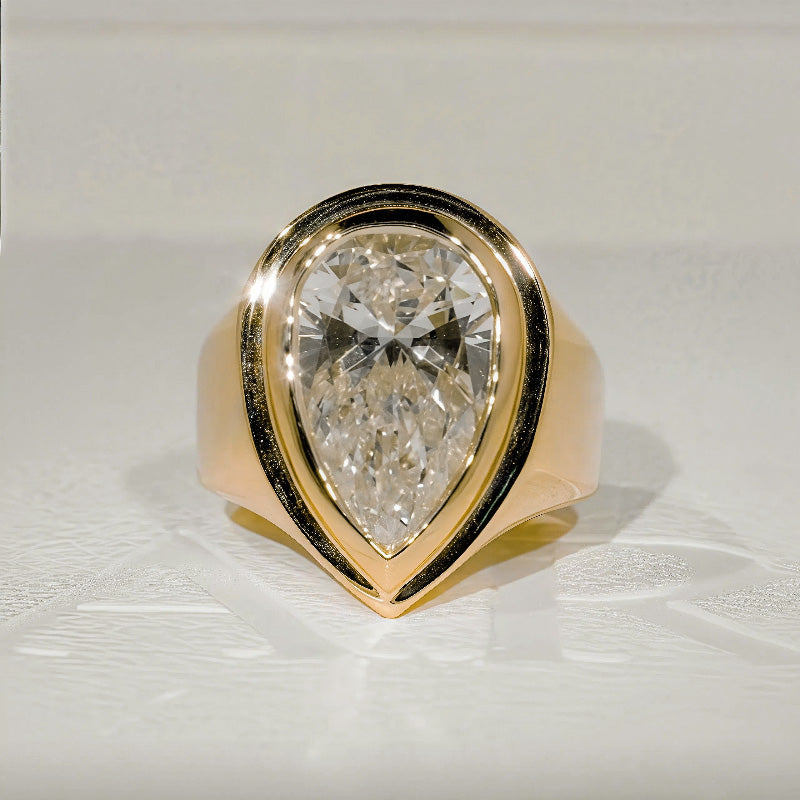 5 Ctw Natrual Pear Shape Diamond Ring