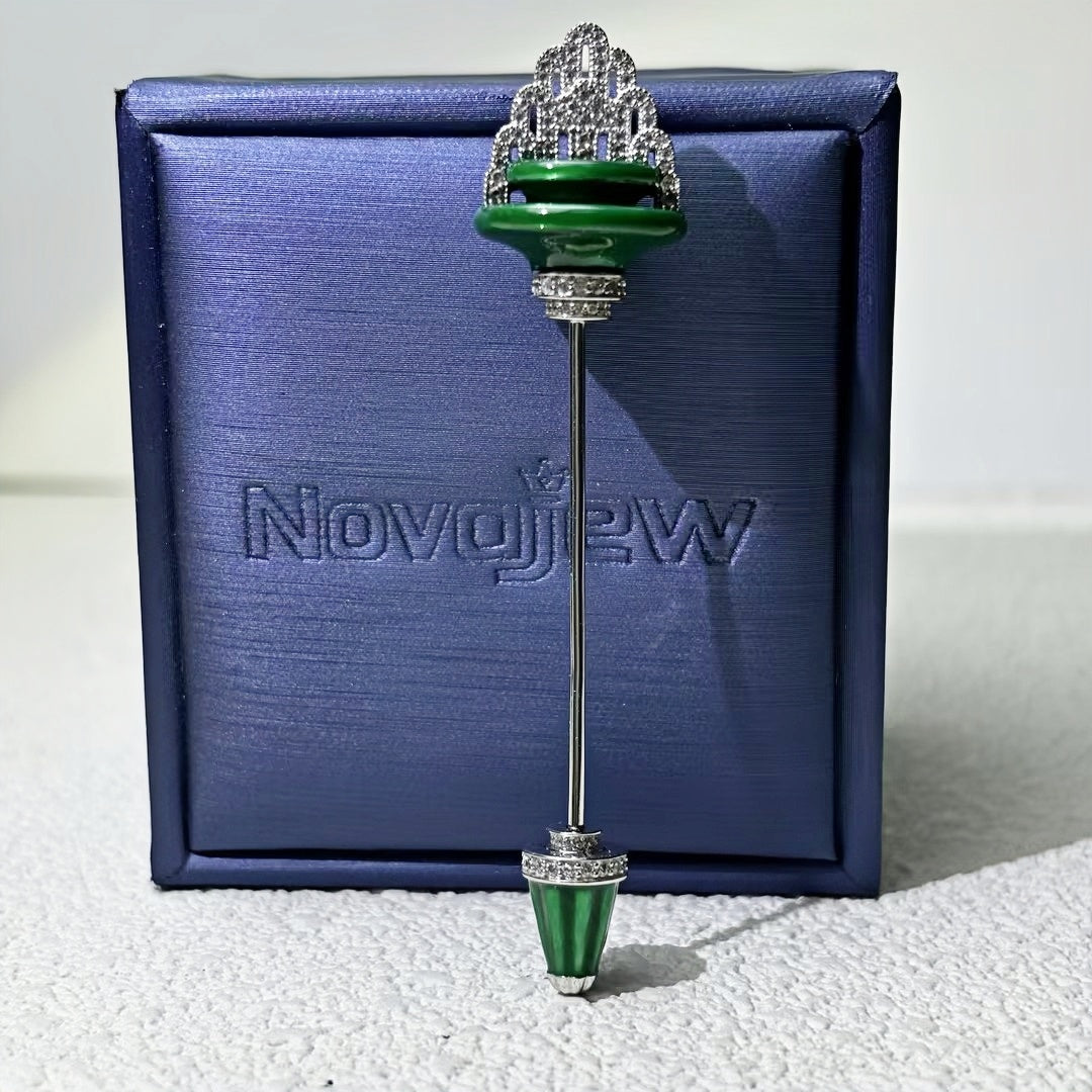 1.0Ctw Art Deco style fountain-shaped gemstone brooch