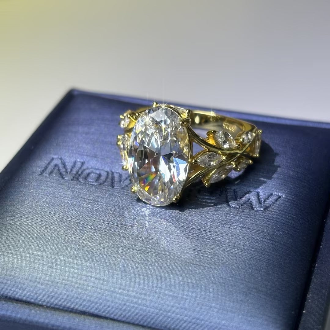 4.0Ctw Elegant Oval Gemstone Engagement Ring