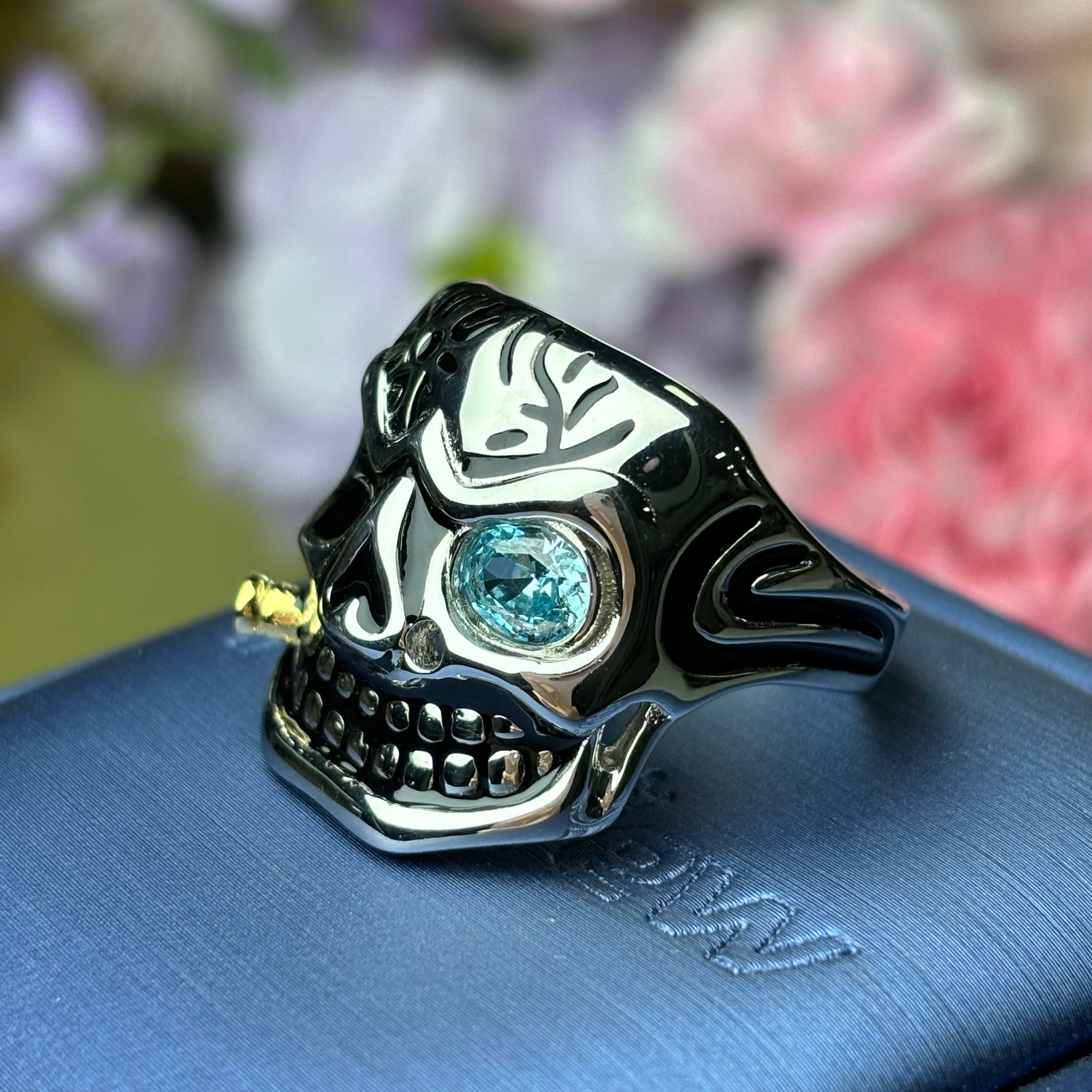 Retro Gothic Punk Gemstone Ring