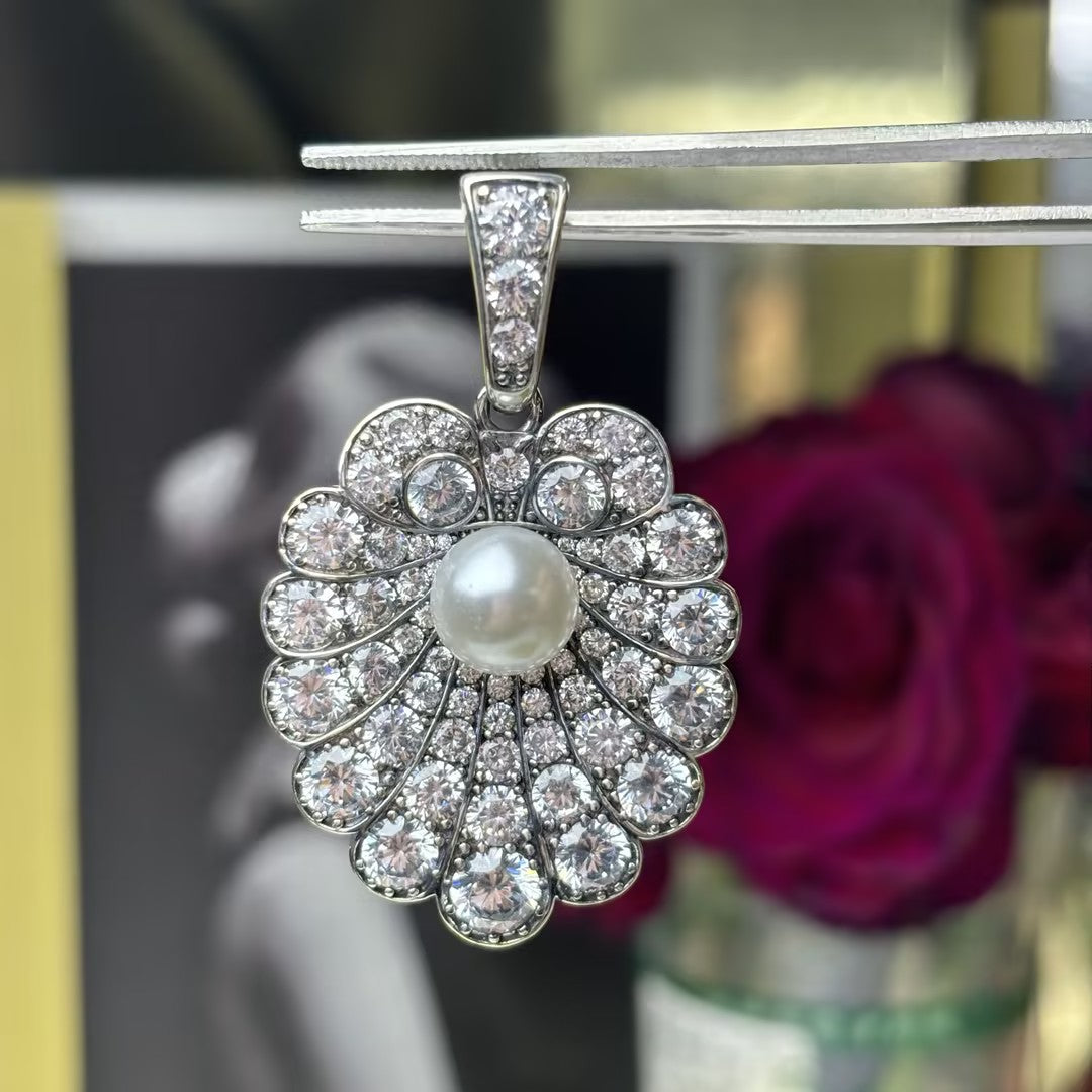 4.18Ctw Vintage Gemstone Pearl Brooch Pendant