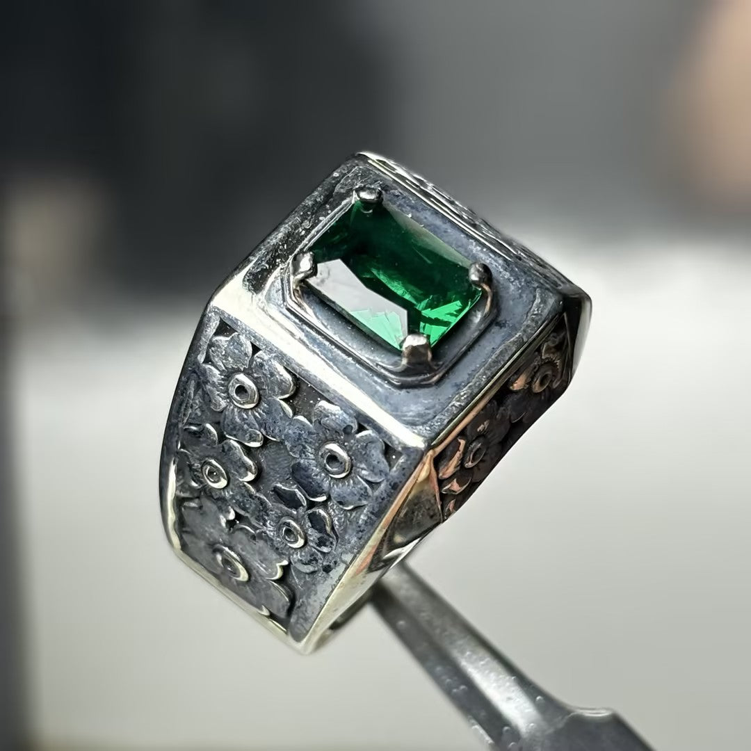 3.0Ct Vintage Carved Flower Emerald Ring