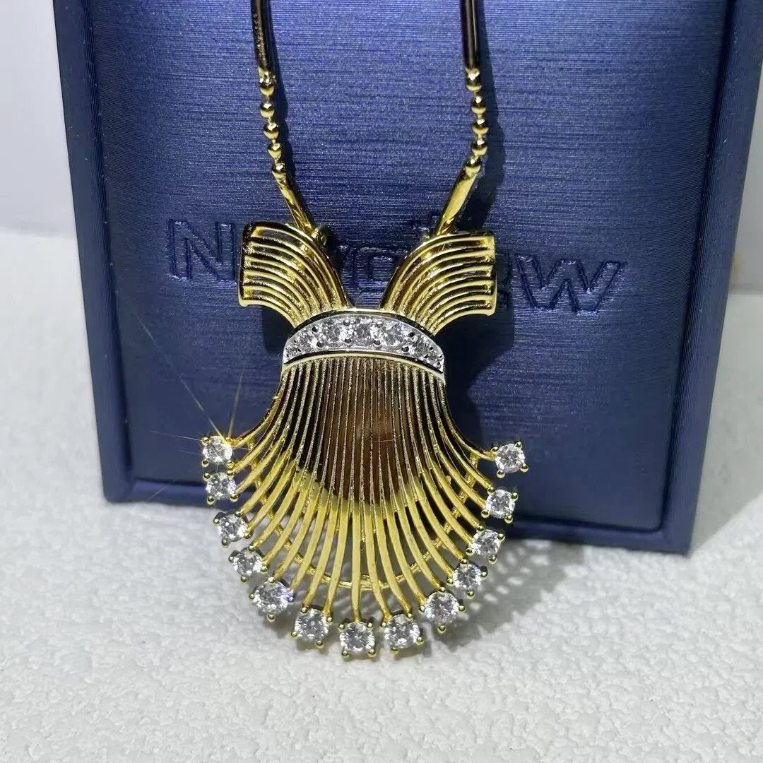 Vintage spiral-shaped gemstone pendant necklace