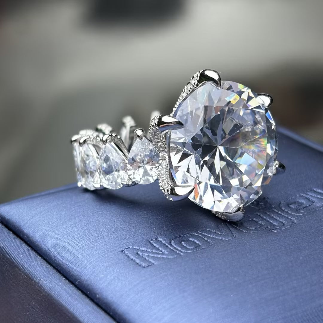 8Ctw Round Pear-Shaped Gemstone Jazz Ring