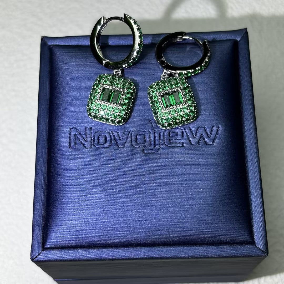 Vintage Emerald Charming Rings and Earrings