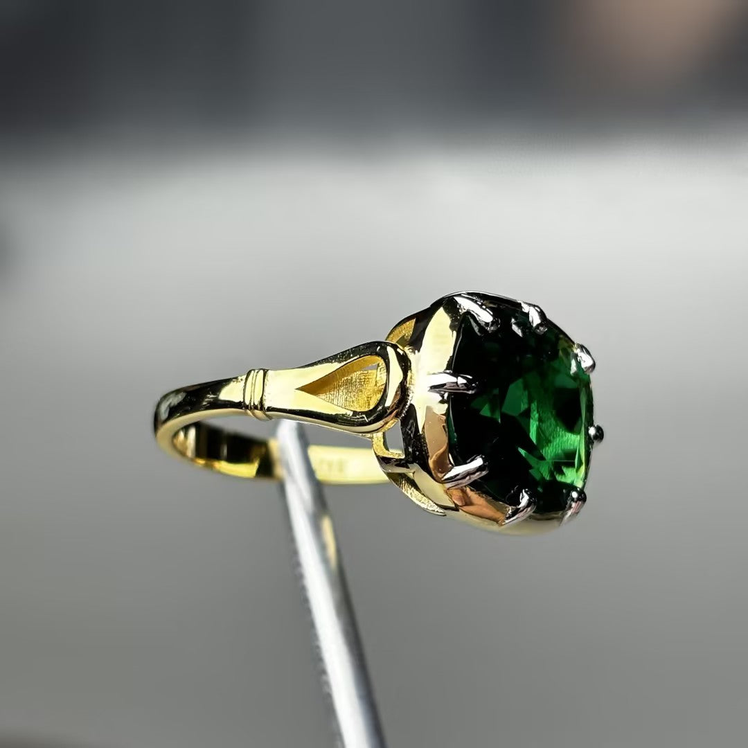 4.5Ct Solo Cushion-Cut Emerald Engagement Ring