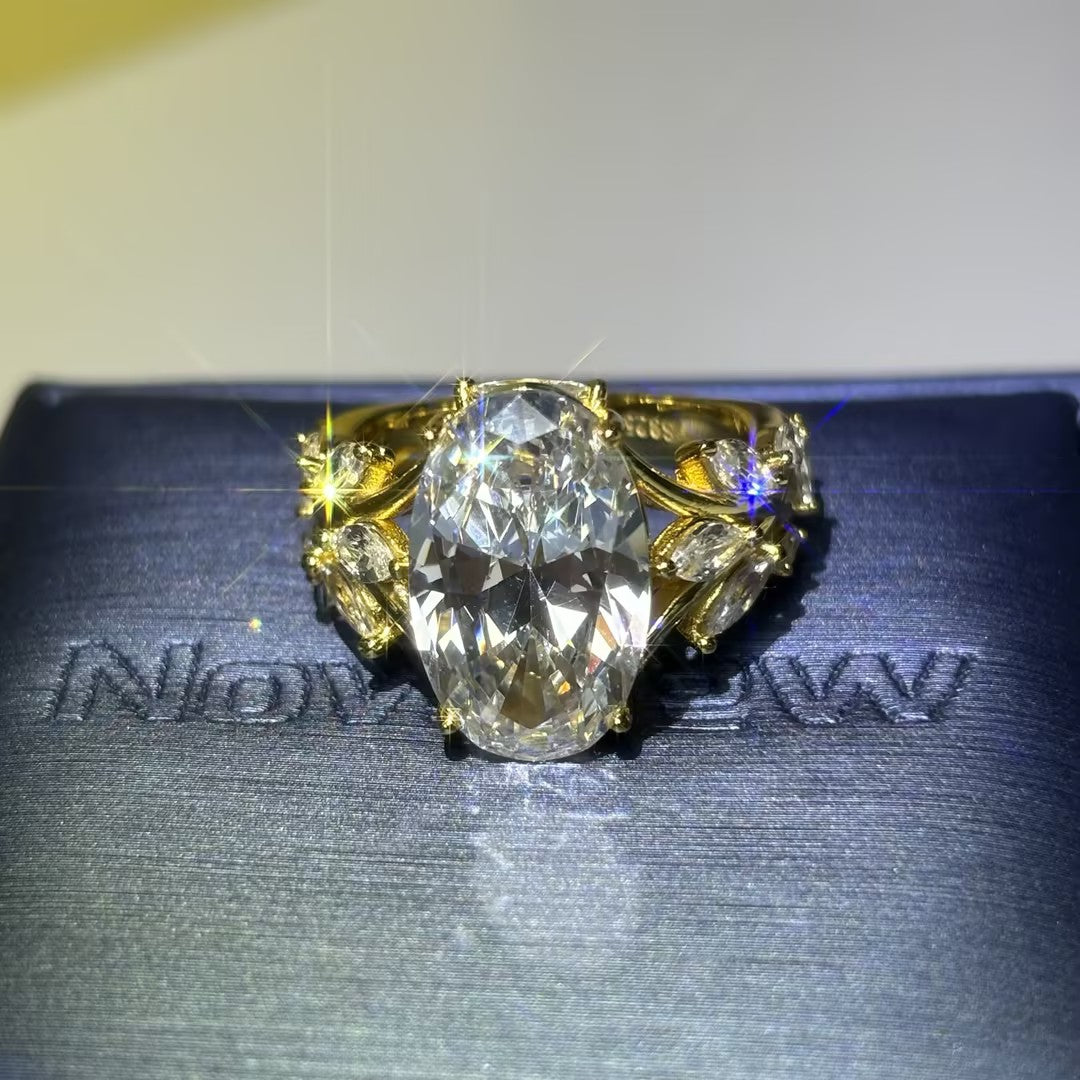 4.0Ctw Elegant Oval Gemstone Engagement Ring