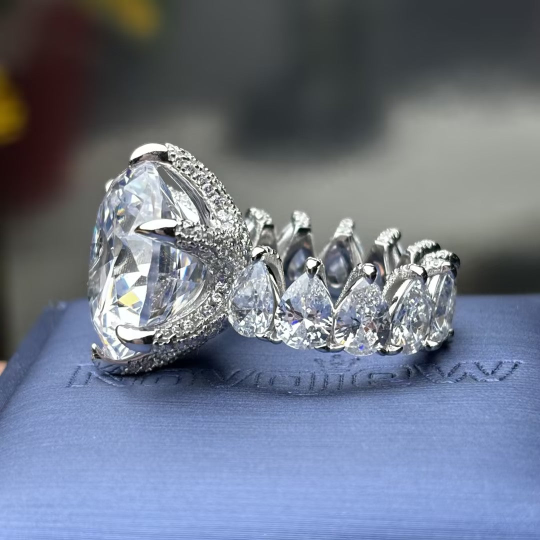 8Ctw Round Pear-Shaped Gemstone Jazz Ring