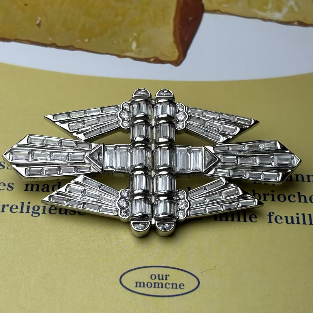 12Ctw Baguette Half-Moon Cut Gemstone Art Brooch