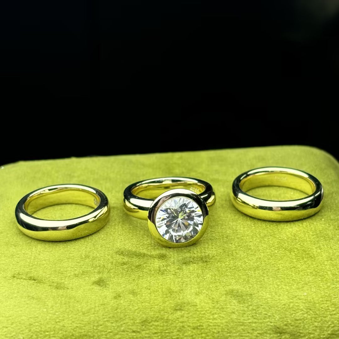 4.0Ct bezel-set wide-bezel gemstone engagement ring