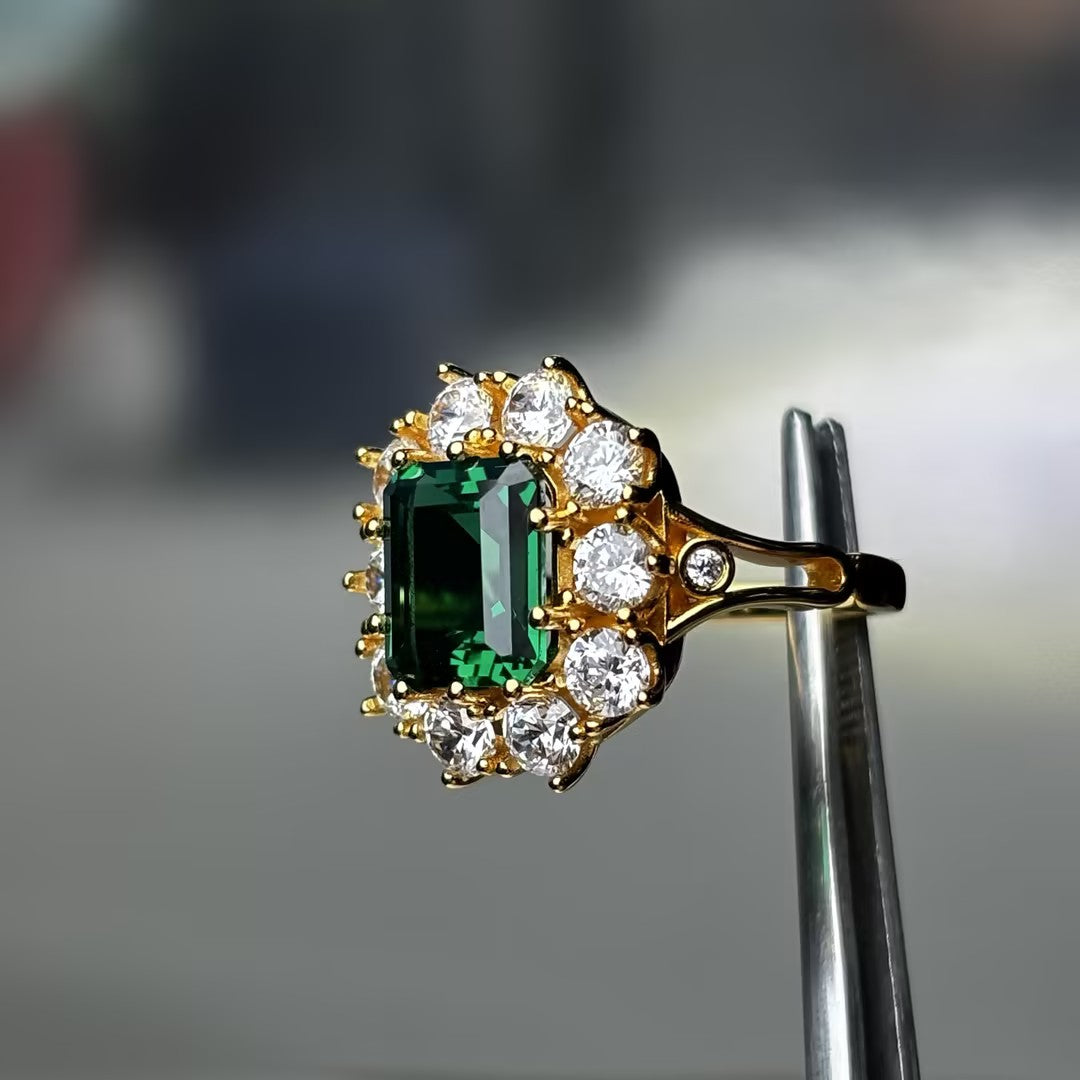 3.39Ctw Vintage-style octagonal emerald engagement ring