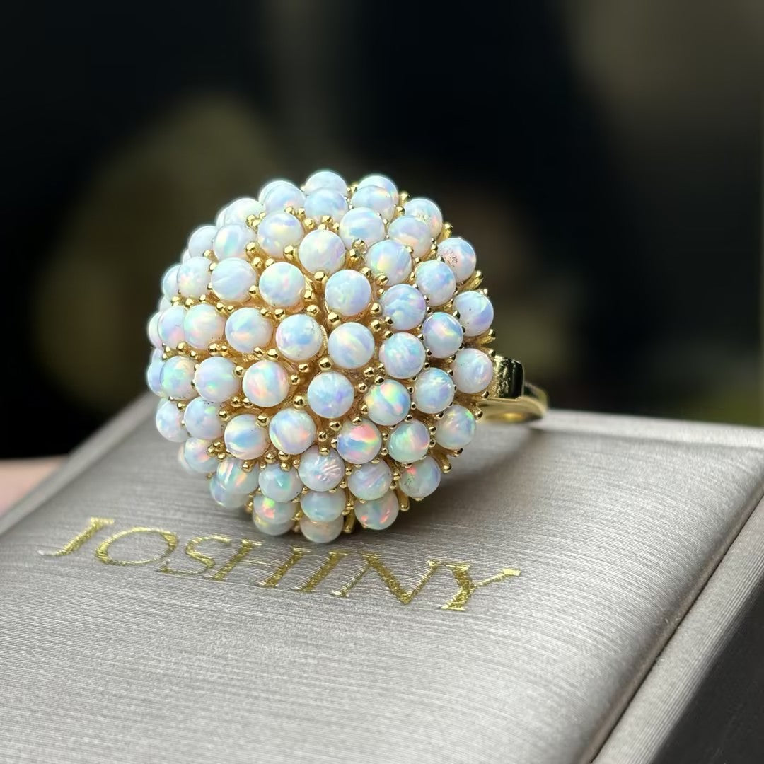 A captivating cabochon opal ring