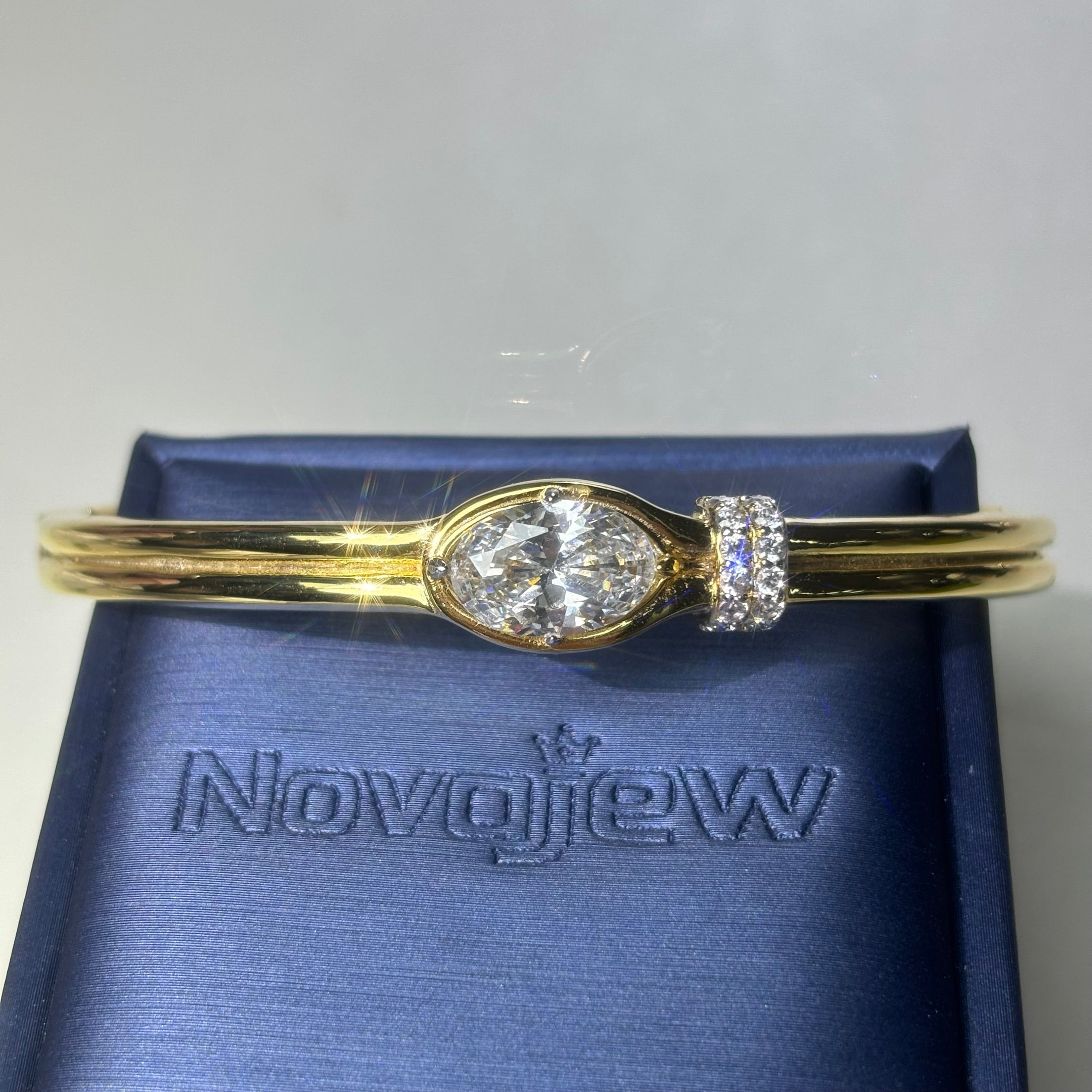 Exquisite double-ring oval gemstone bracelet