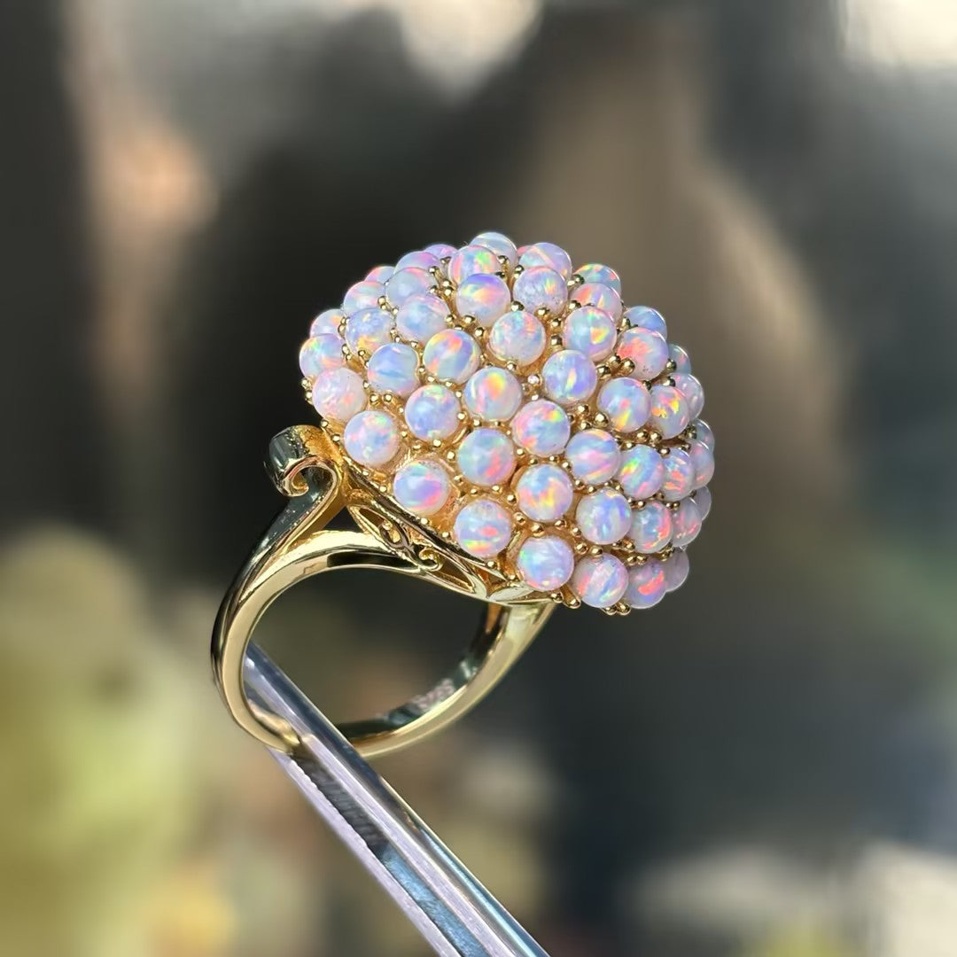 A captivating cabochon opal ring