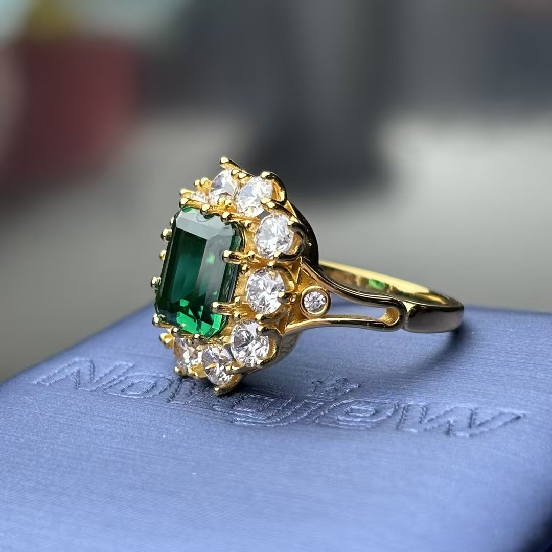 3.39Ctw Vintage-style octagonal emerald engagement ring