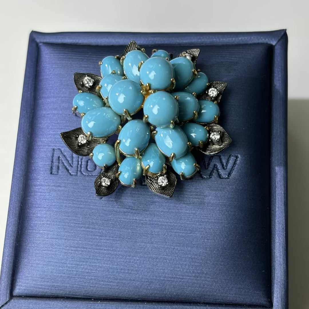 Turquoise flower pendant necklace and brooch