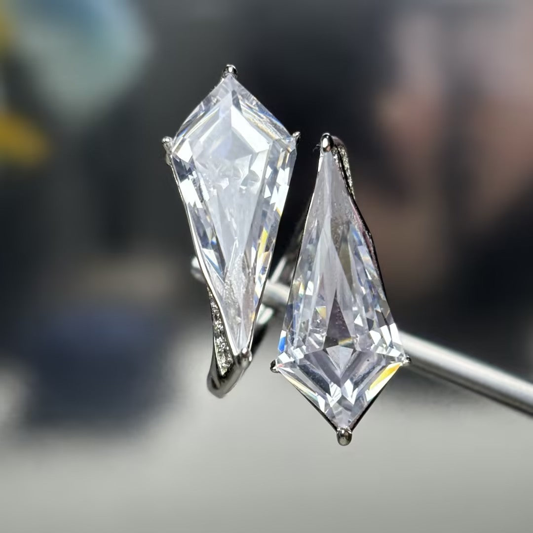10Ctw Kite-Shaped Rare Gemstone Bypass Ring