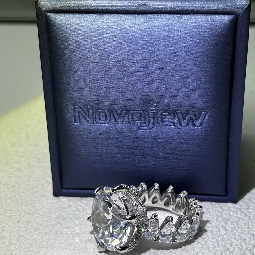 8Ctw Round Pear-Shaped Gemstone Jazz Ring